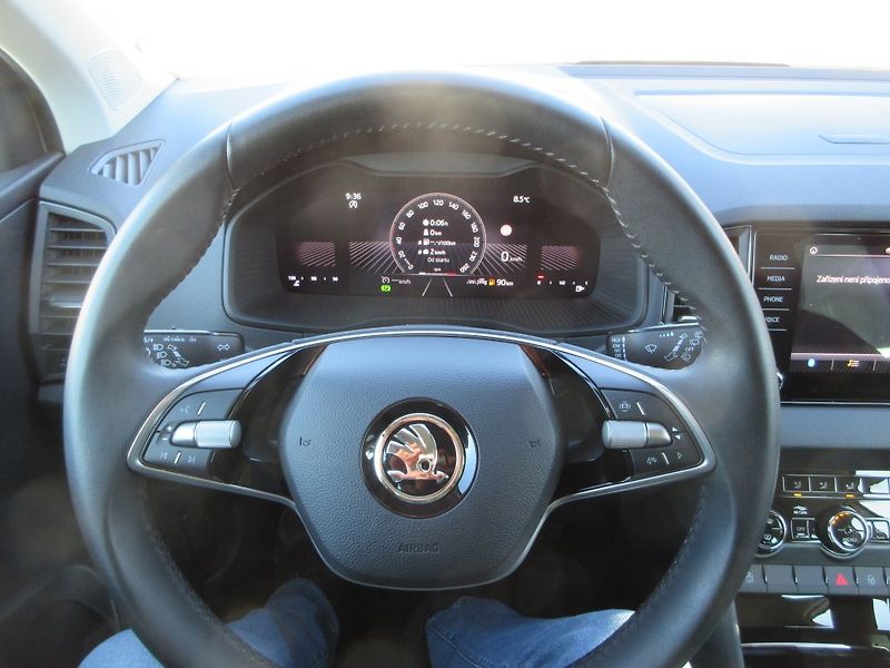 Škoda Karoq SELECTION 2.0 TDI  CR 85 - fotka 16 z 20