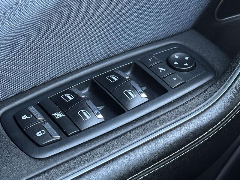Maserati Levante (2018) GranLusso Q4, 3.0iV6 257kW, ČR - fotka 21 z 45