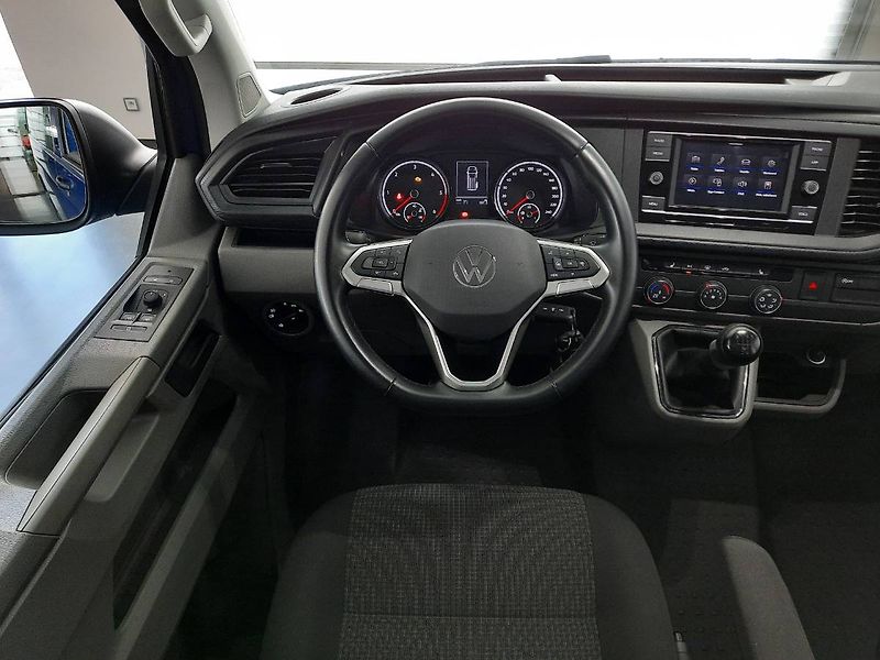 Volkswagen Transporter (2024) 6.1 2.0 TDI (81kW/110k) 9 míst - fotka 11 z 22