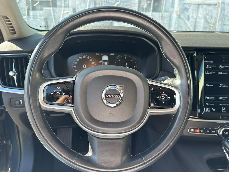 Volvo V90 (2018) 2.0D, 140KW, CROSSCOUNTRY - fotka 19 z 25