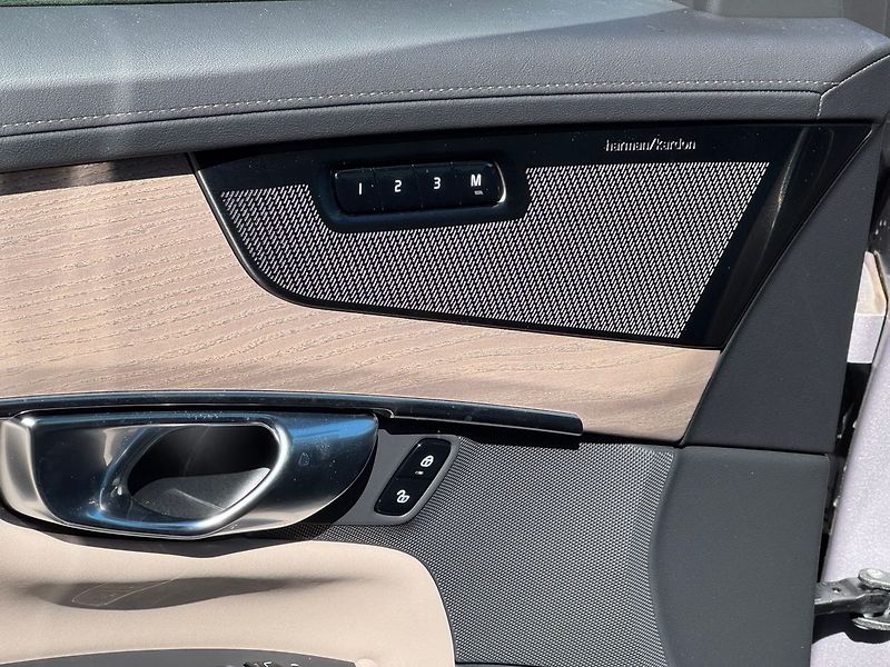 Volvo XC90 PLUS B5, VZDUCH, 360° - fotka 8 z 22