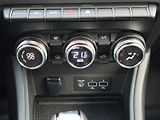 Renault Captur (2023) 1.6 E-Tech Hybrid - náhled 17