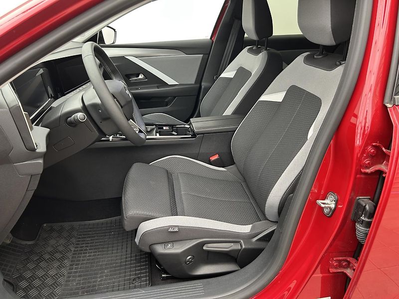 Opel Astra 1.2 Turbo 110k Edition - fotka 10 z 30