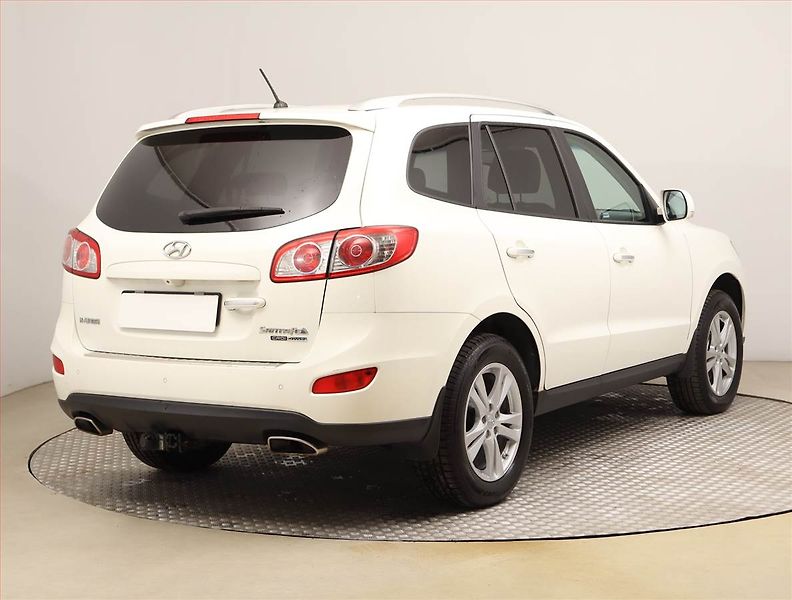 Hyundai Santa Fe (2010) 2.2 CRDi, 4X4, Kůže, Xenony - fotka 5 z 19