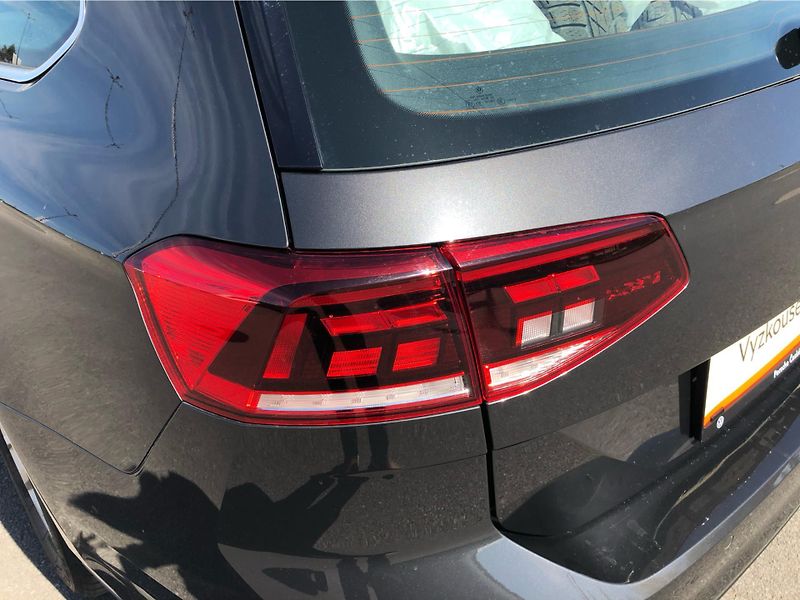 Volkswagen Passat Business 2.0 TDI 110kW DSG Var - fotka 27 z 28