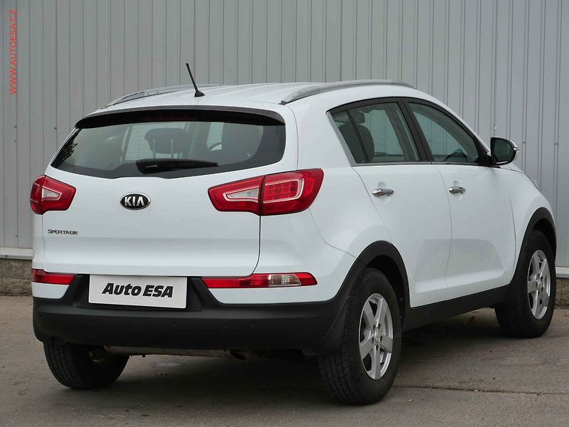 Kia Sportage (2013) 1.6 GDi, ČR - fotka 4 z 21