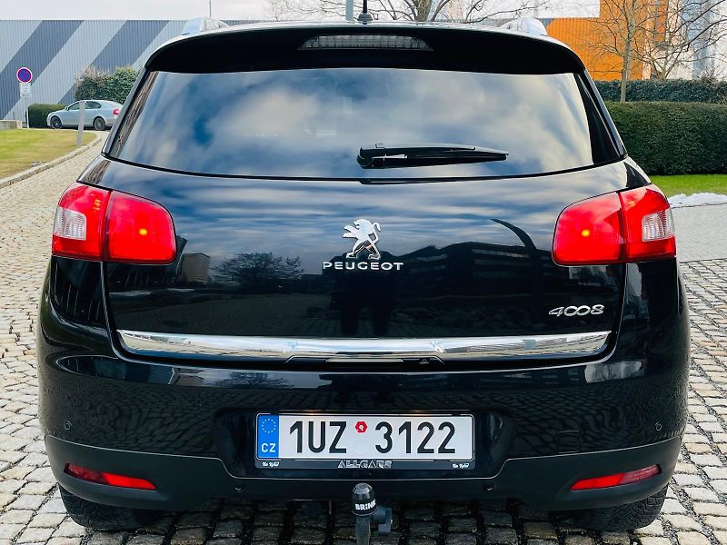 Peugeot 4008 1.8HDI 4x4 VÝHŘEV KAMERA TAŽNÉ - fotka 15 z 52