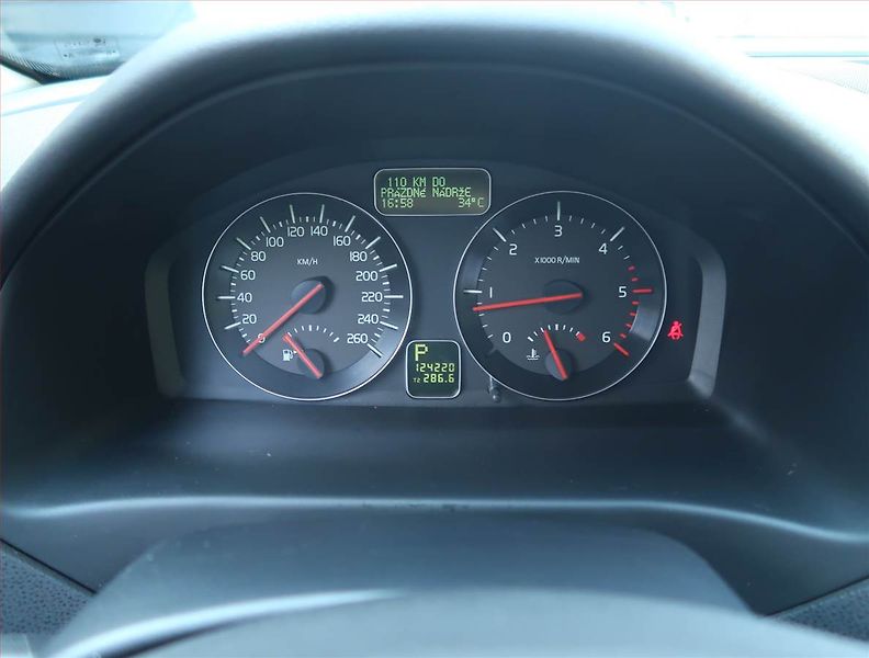 Volvo C30 (2011) D3, Automat, Serv.kniha - fotka 11 z 18