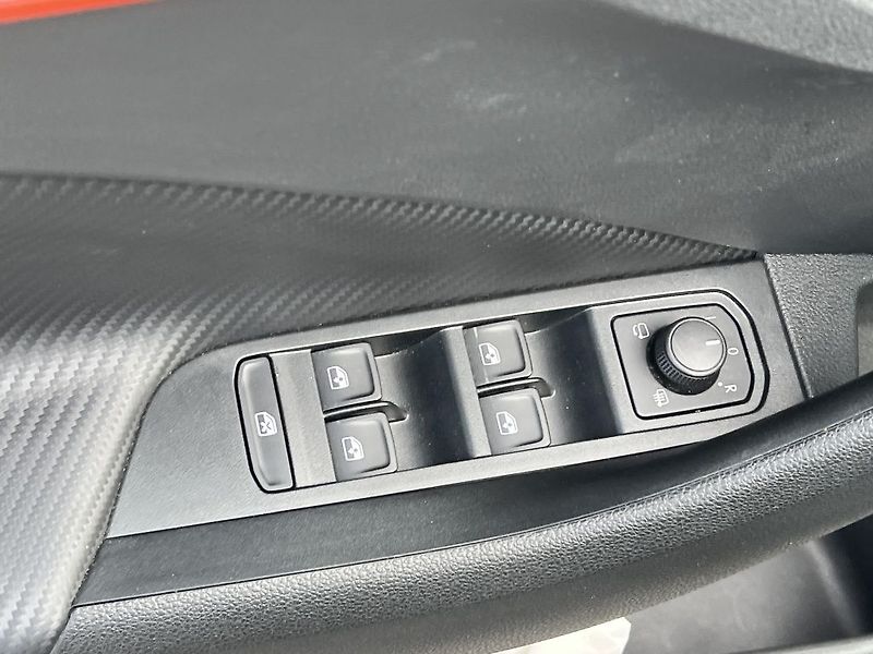 Škoda Scala Monte Carlo 1.5 TSI 110 kW - fotka 15 z 35