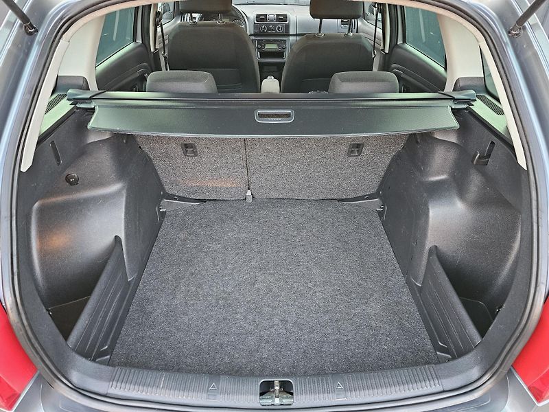 Škoda Fabia 1.2 TSI 63kW AMBITION,TEMPOMAT - fotka 35 z 37