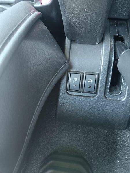 Suzuki Jimny 1.5/75kW,4x4, Comfort+, 4místa - fotka 35 z 38
