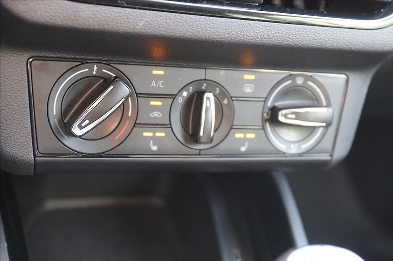 Škoda Scala 1,0 ČR,Klima - fotka 30 z 47