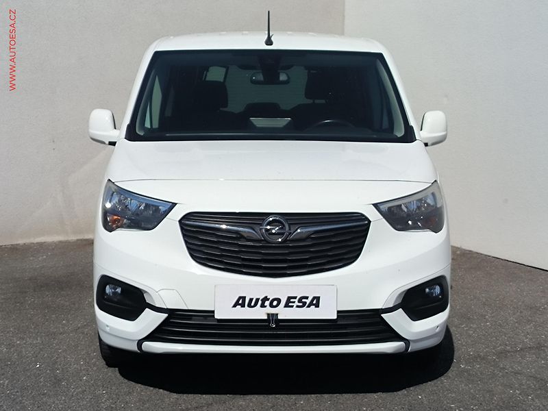 Opel Combo (2020) 1.5CDTi MAXi XL, Life, 96kW - fotka 2 z 22
