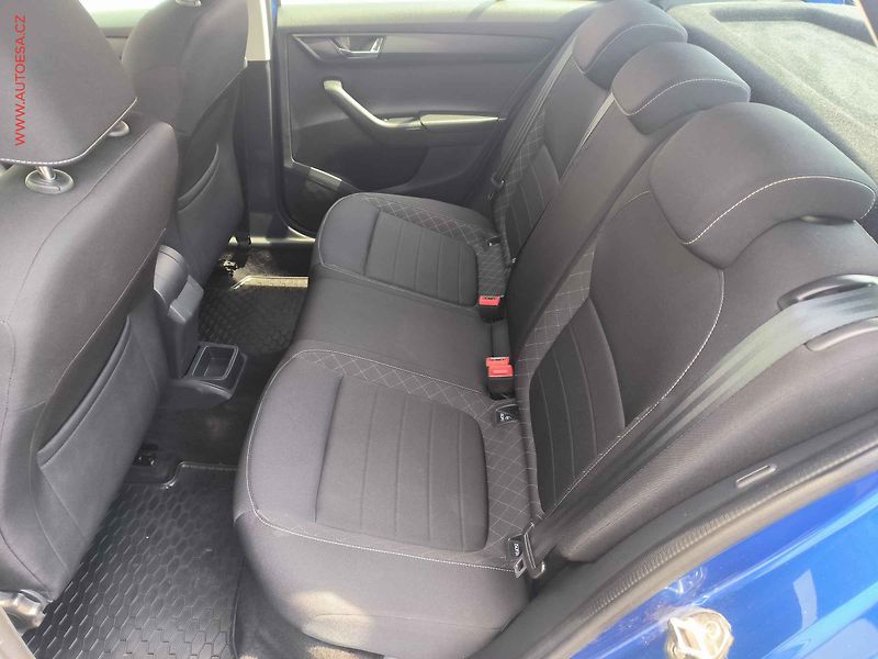 Škoda Fabia (2016) 1.2 TSI, 2.maj,ČR, AC - fotka 10 z 19