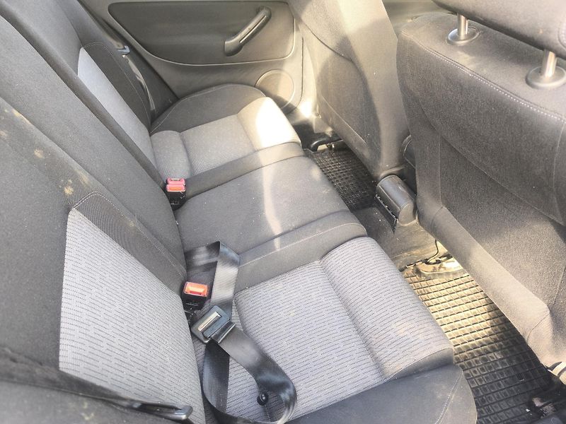 Volkswagen Golf GT-TDI66KW,PĚKNÝ,SERVISKA,1MAJ - fotka 8 z 24