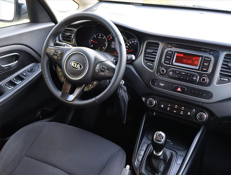 Kia Carens (2013) 1.7 CRDi, Tempomat - fotka 7 z 14