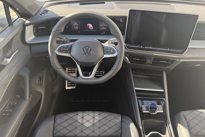 Volkswagen Tayron (2026) R-Line People 7DSG 4 2,0TSi - fotka 6 z 7