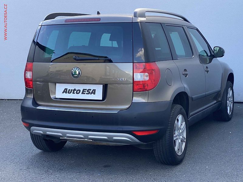 Škoda Yeti (2011) 1.4 TSi, Active, TZ, +kola - fotka 4 z 18