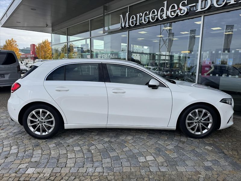 Mercedes-Benz Třídy A A 200 Progressive - fotka 26 z 29