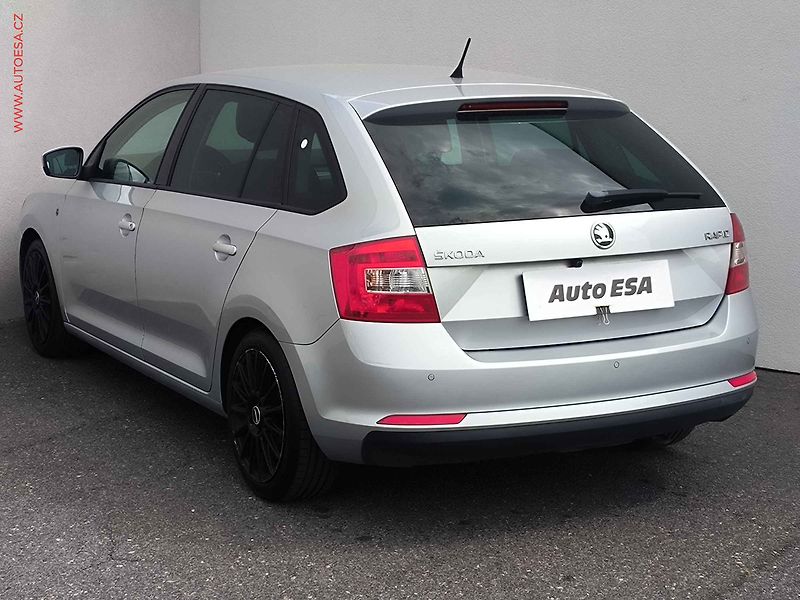 Škoda Rapid (2014) 1.4 TSi, Ambition, DSG, xenon - fotka 6 z 16