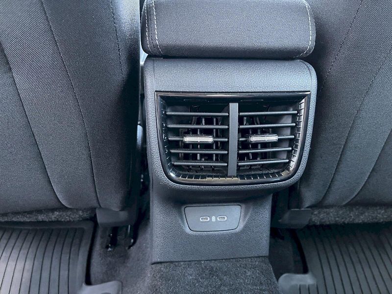 Škoda Fabia (2024) 1.0 TSI 81kW Style Plus - fotka 25 z 32