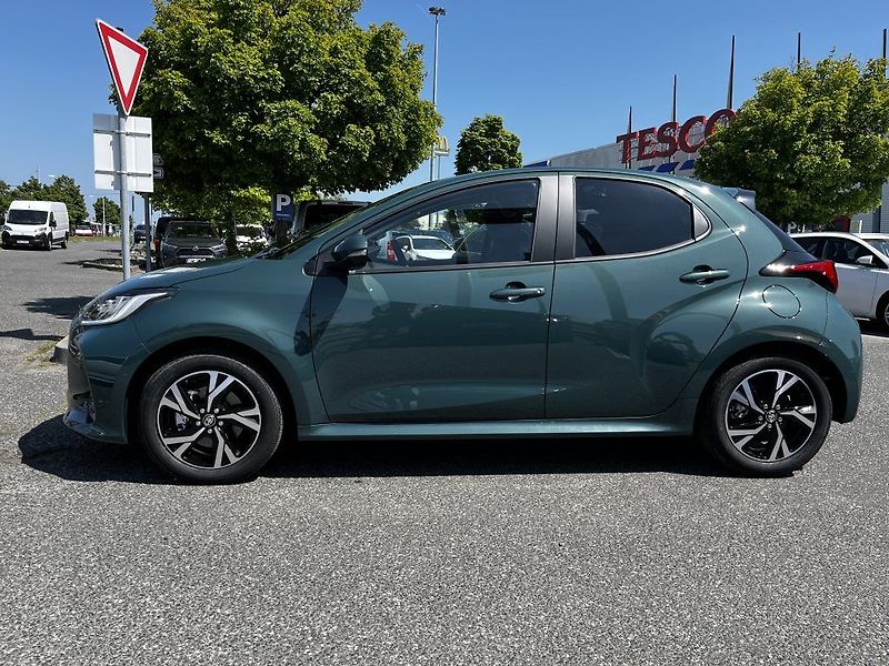 Toyota Yaris 1.5 Hybrid Style ODBĚR IHNED - fotka 10 z 27