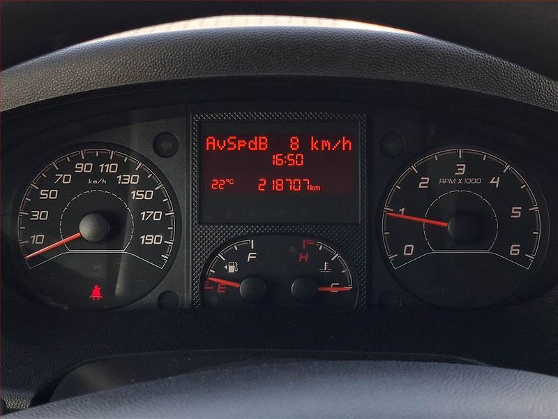 Citroën Jumper (2020) 2.2 BlueHDi, 13m3, ČR - fotka 8 z 17