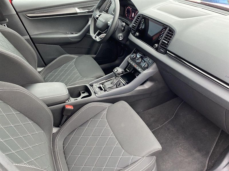 Škoda Karoq (2025) 2.0 TDI 4x4 DSG SportLine - fotka 11 z 39