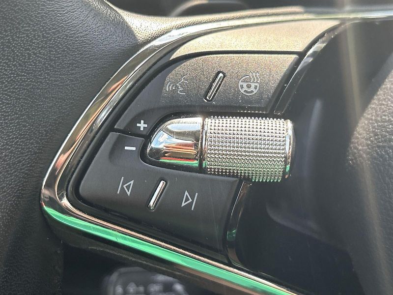 Škoda Superb (2023) Combi 2.0 TDI 4x4 DSG L&K - fotka 20 z 33