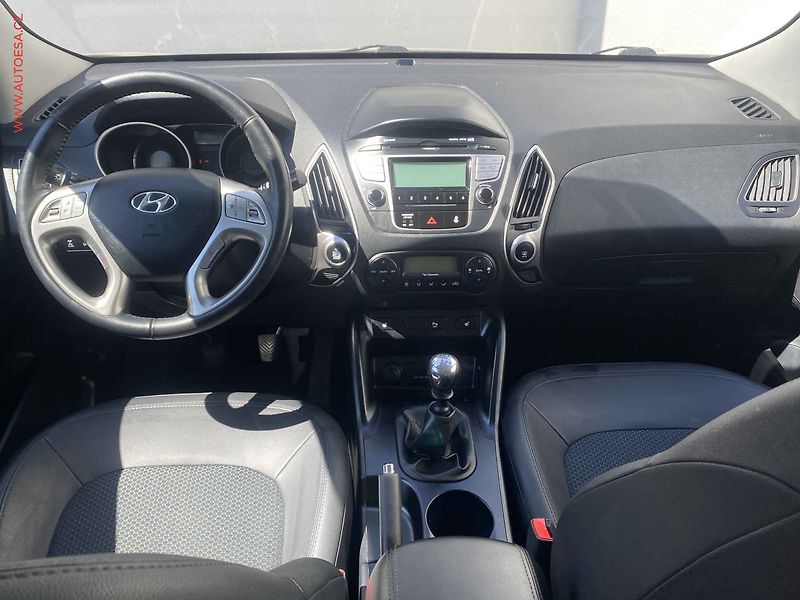Hyundai ix35 (2012) 2.0 CRDi 4x4, Výhřev sed, - fotka 8 z 16