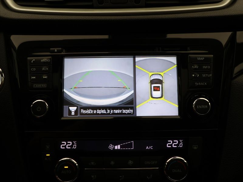 Nissan Qashqai 1,2 DIG-T Navi Panorama 1.Maj. - fotka 17 z 28