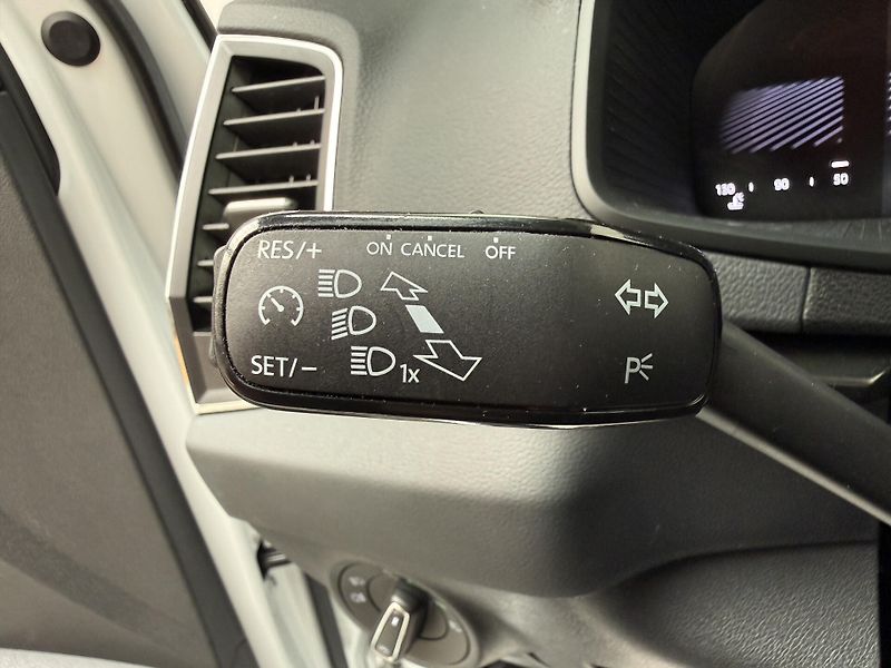 Škoda Karoq 1.5 TSI 110kW Style - fotka 8 z 11
