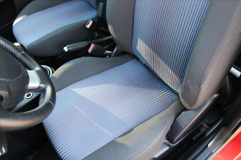 Ford Fusion 1,4 i  ČR,1.MAJITEL,TAŽNÉ - fotka 17 z 31