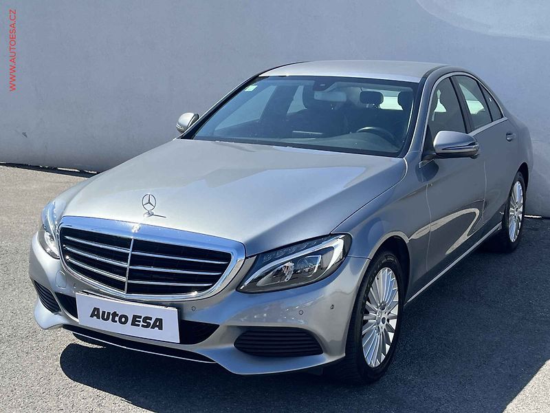 Mercedes-Benz Třídy C (2015) C 180, servis.kniha - fotka 3 z 15