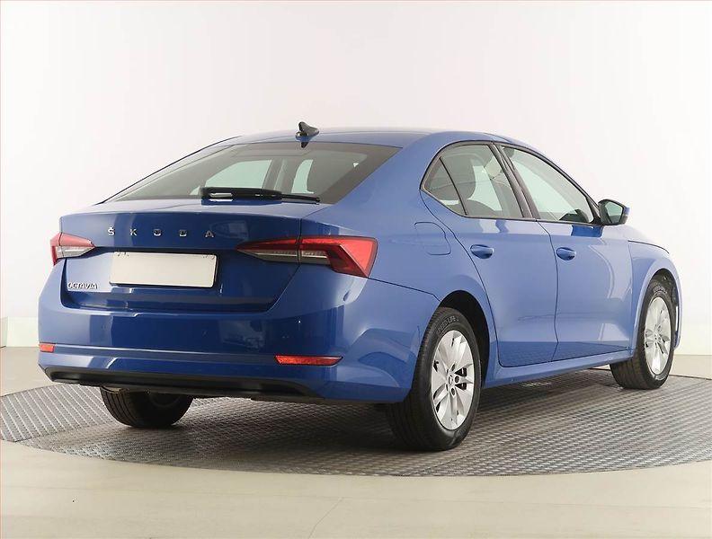 Škoda Octavia (2020) Ambition Plus 2.0 TDI - fotka 5 z 24