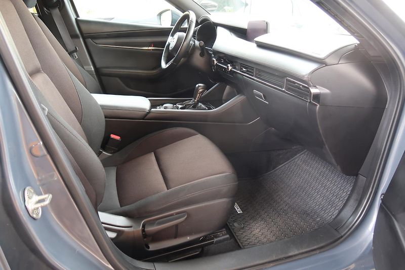 Mazda 3 HB 2,0 G150 AT, Bose,serv.,DPH - fotka 15 z 28