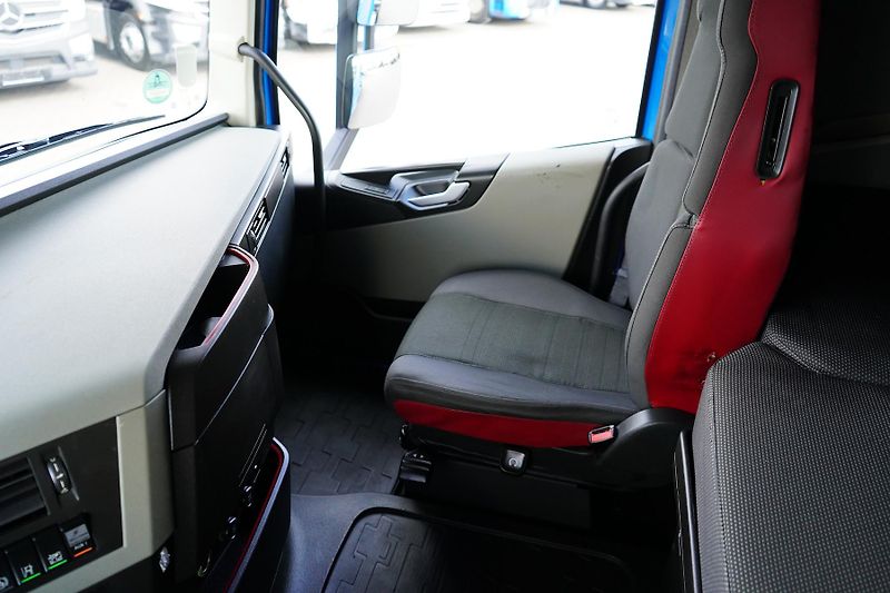 Volvo FH (2017) 500 / ACC / XL / EURO 6 / BDF  - fotka 45 z 53