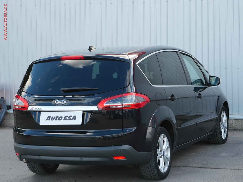 Ford S-MAX (2014) 2.0 TDCi, AT, tempo, kamera - fotka 4 z 23