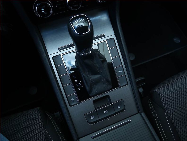 Škoda Superb (2020) 2.0 TDI - fotka 13 z 21