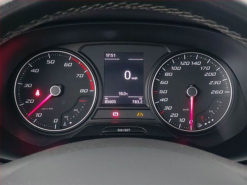 Seat Ateca (2017) Style 1.0 TSI, Serv.kniha - fotka 11 z 19