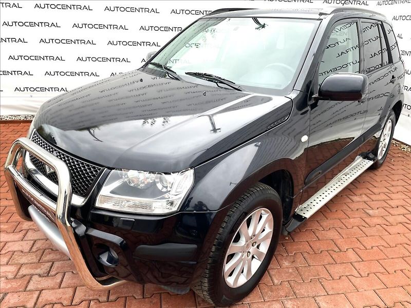 Suzuki Grand Vitara 2,0 i,103kW,4x4 - fotka 7 z 24