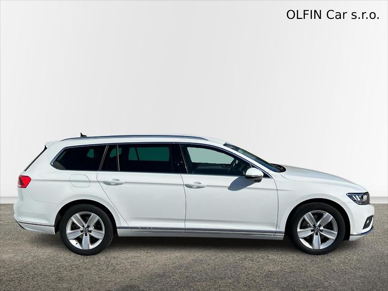 Volkswagen Passat Variant 2,0 TDi 140kW 7DSG 4Motion  B8 - fotka 3 z 25