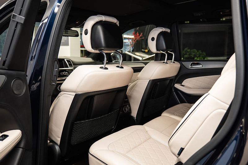 Mercedes-Benz GL 500 - fotka 10 z 24