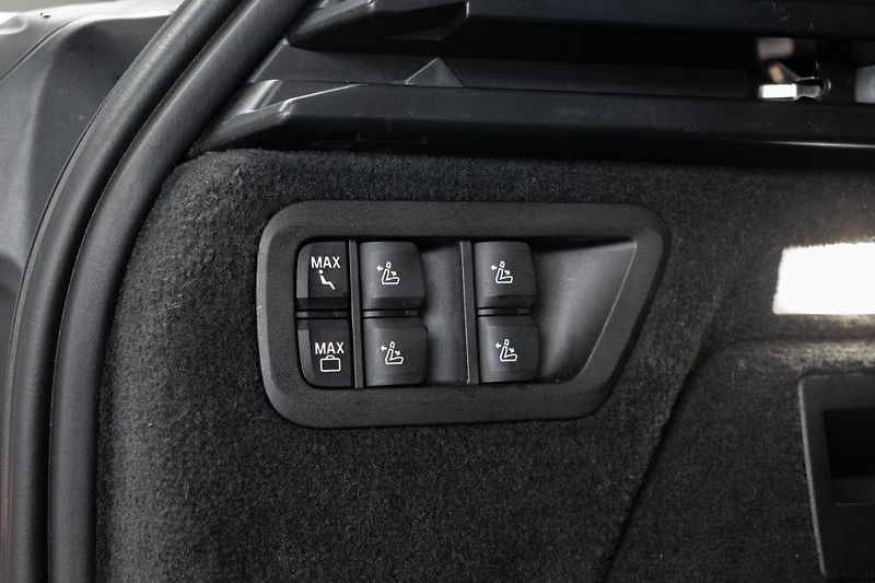 BMW X7 xD40d ///M*LASER*VZDUCH*HK*DPH - fotka 63 z 74