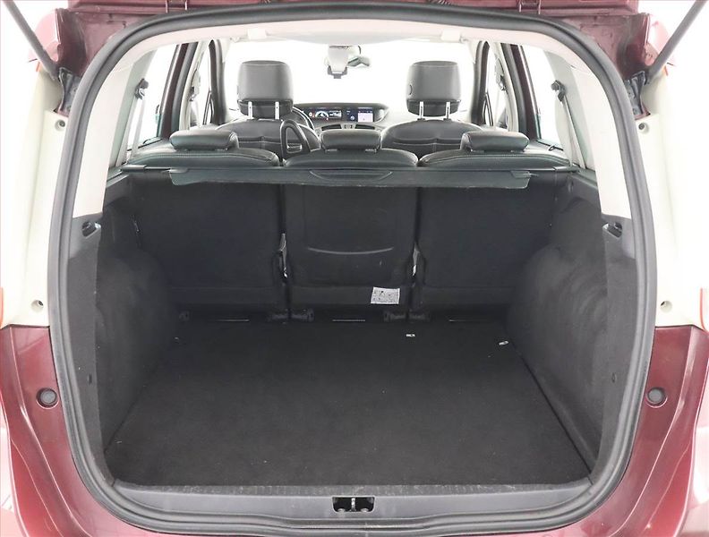 Renault Grand Scénic (2015) Bose 2.0 dCi, Navi, Xenony - fotka 13 z 22