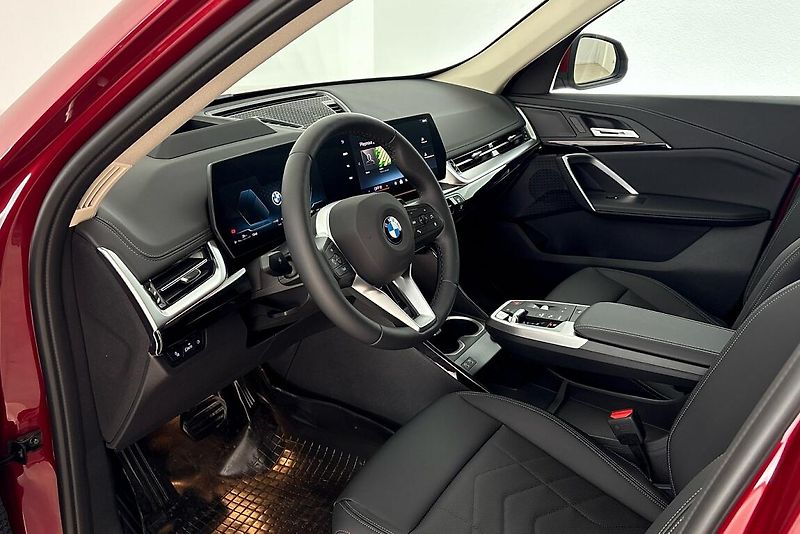BMW X1 sDrive18d - fotka 6 z 14