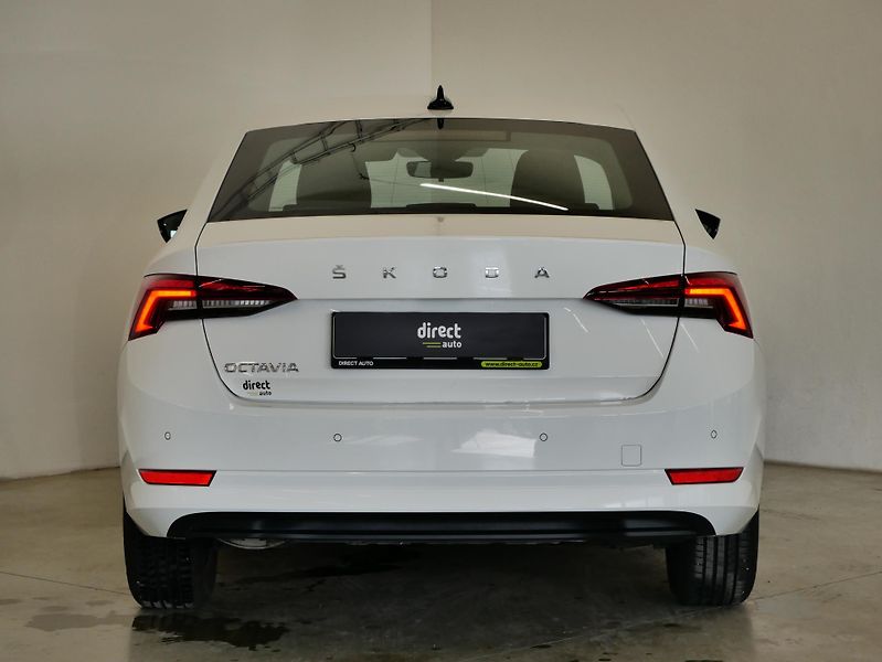 Škoda Octavia - fotka 6 z 23