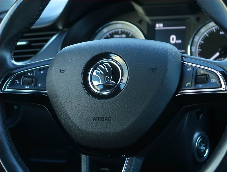 Škoda Octavia (2018) Style 1.4 TSI, Tempomat - fotka 21 z 21