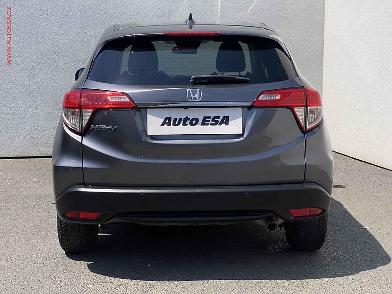 Honda HR-V (2020) 1.5 VTEC, ČR, Elegance, AT - fotka 5 z 19