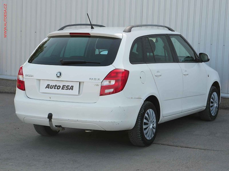 Škoda Fabia (2013) 1.2TSi, ČR, AC, tažné - fotka 4 z 14